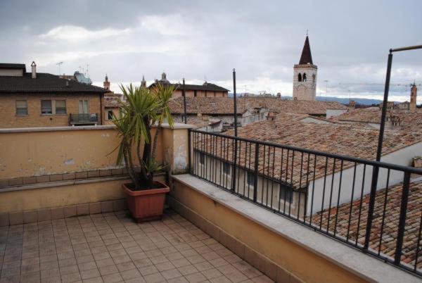 Hotel La Torretta Foligno Exterior photo
